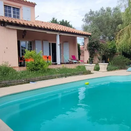 Villa Jolie Maison Piscine 8 Mn A Pied Du Centre Et Plage